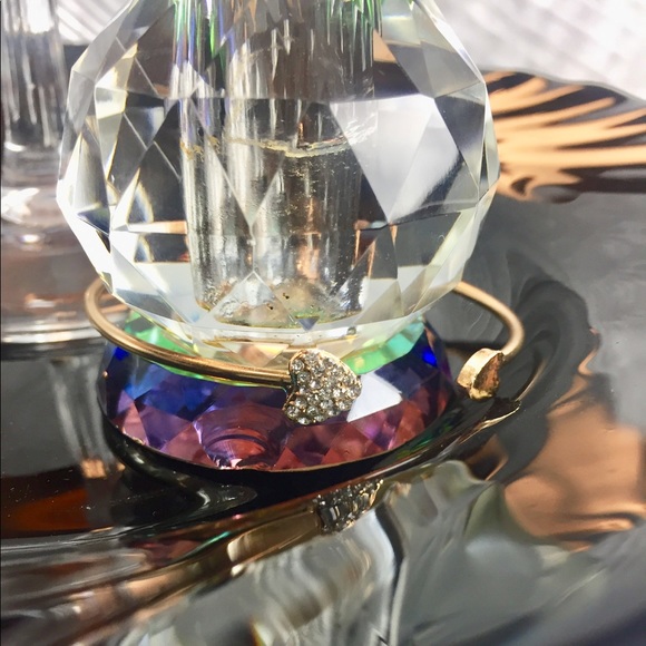 Darling gold bracelet w/ pave ‘diamonds’ ❤️ - Picture 2 of 2